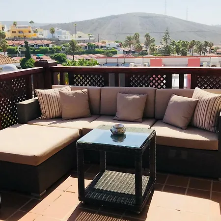 La Casa Canaria * La Playa de Arguineguín