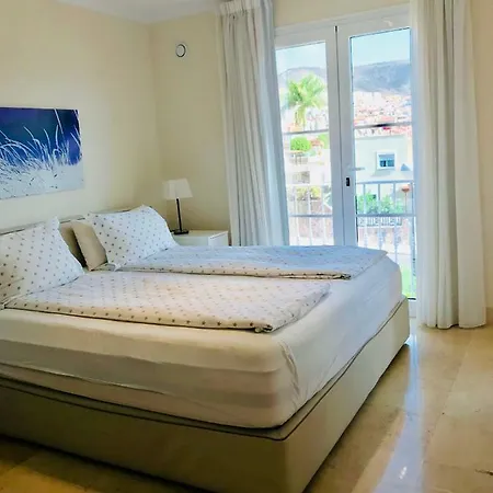 La Casa Canaria * La Playa de Arguineguín
